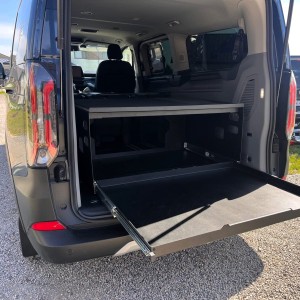 Półka do bagażnika 90cm, Półka z szufladą, Wysuwana szuflada, Zabudowa do bagażnika, System spania, Stelaż do spania - Nowy Ford Tourneo Custom, Transit Custom