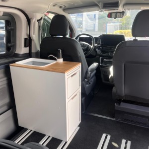 Szafka za fotel kierowcy, Szafka kuchenna do gotowania, Szafka do busa - Nowy Ford Tourneo Custom, Ford Transit Custom